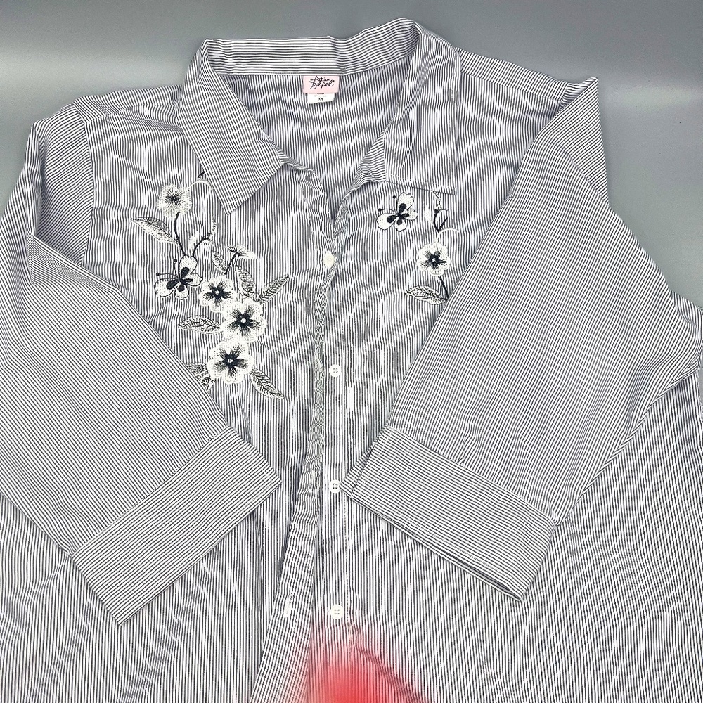 Adrian Delafield blouse. Size XX